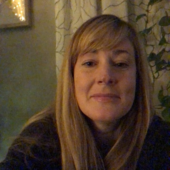 Meet your Posher, Christina - Picture 2 of 2